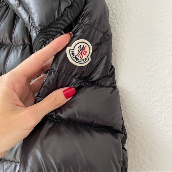 ❌SOLD❌ Moncler Puffer Jacket, Size 1 - Picture 4 of 12